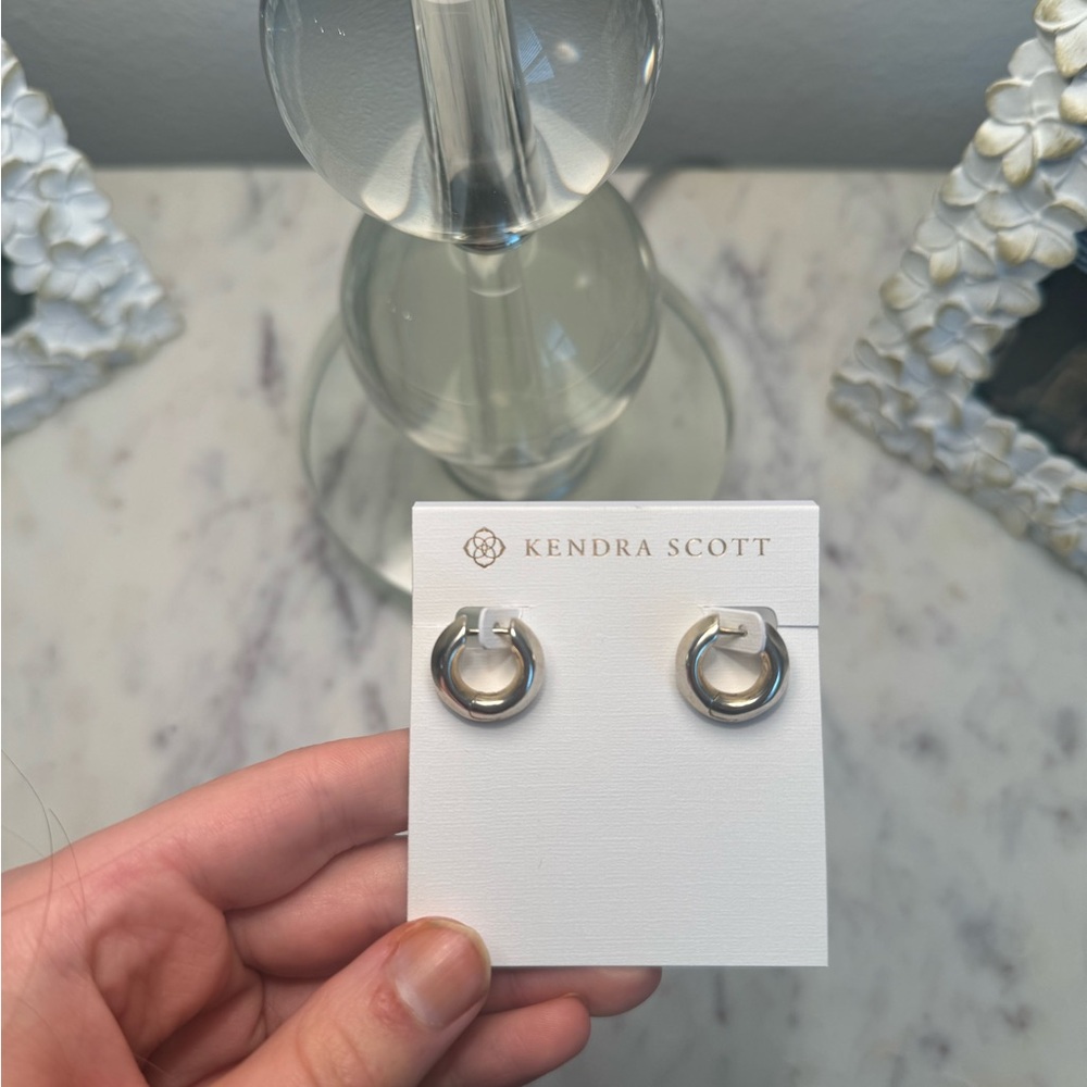 Kendra Scott mikki gold hoop earrings